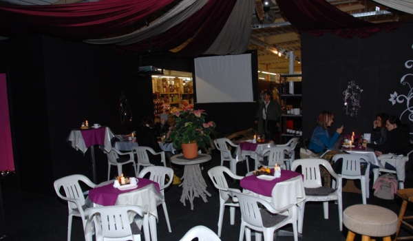 Cafe 1.JPG